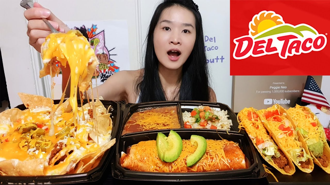 VERY CHEESY! DEL TACO Feast Queso Loaded Nachos, Carne Asada Wet