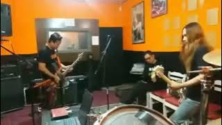 KOIL - PECANDU NARKOTBAH INTRO (Rehearsal Version)