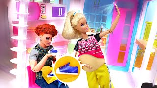 Barbie scopre di essere incinta. Vlog di mamma Barbie. Video con i giocattoli Barbie