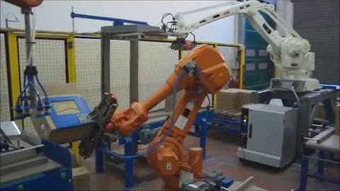 XPAK USA -  Robotic re-labeling line