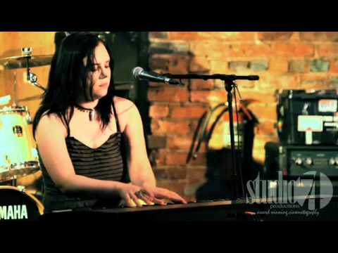 "Heavenly" by Morgan McPherson: Live at the Evenin...