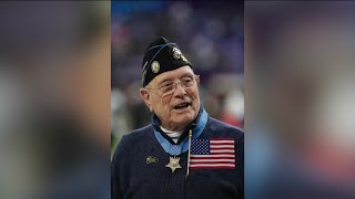 Last remaining WWII Medal of Honor recipient dies at 98