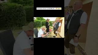 Schradin: Knossi schickt Musik! 🎺🥳 😂🔥