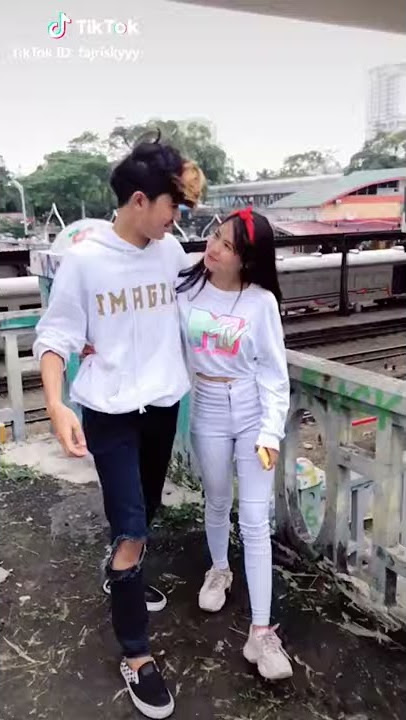 Duduk di Pagar - Fajrisky
