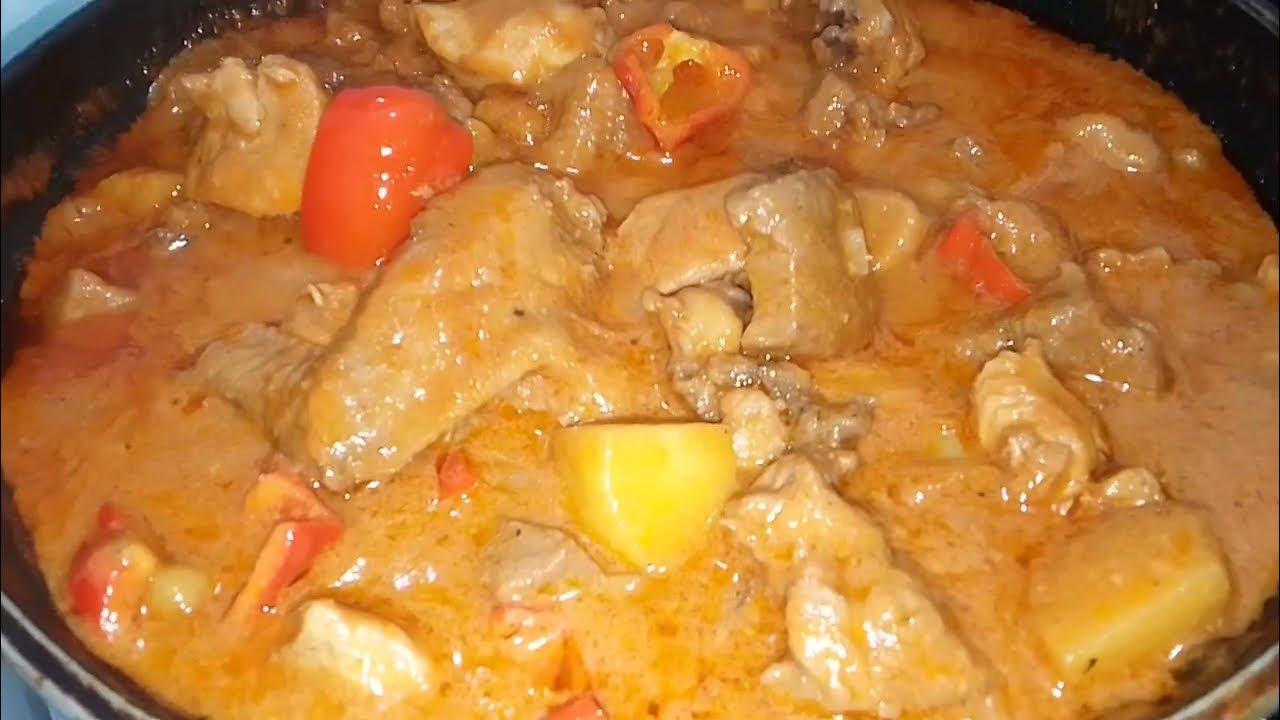 CHICKEN AND PORK AFRITADA WITH COCONUT MILK 소스와 섞인 닭고기와 돼지고기 YouTube