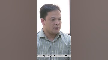 Lắp cọc bê tông trên vỉa hè: Xe 2 bánh vẫn luồn lách được, còn xe 4 bánh đỗ...dưới lòng đường