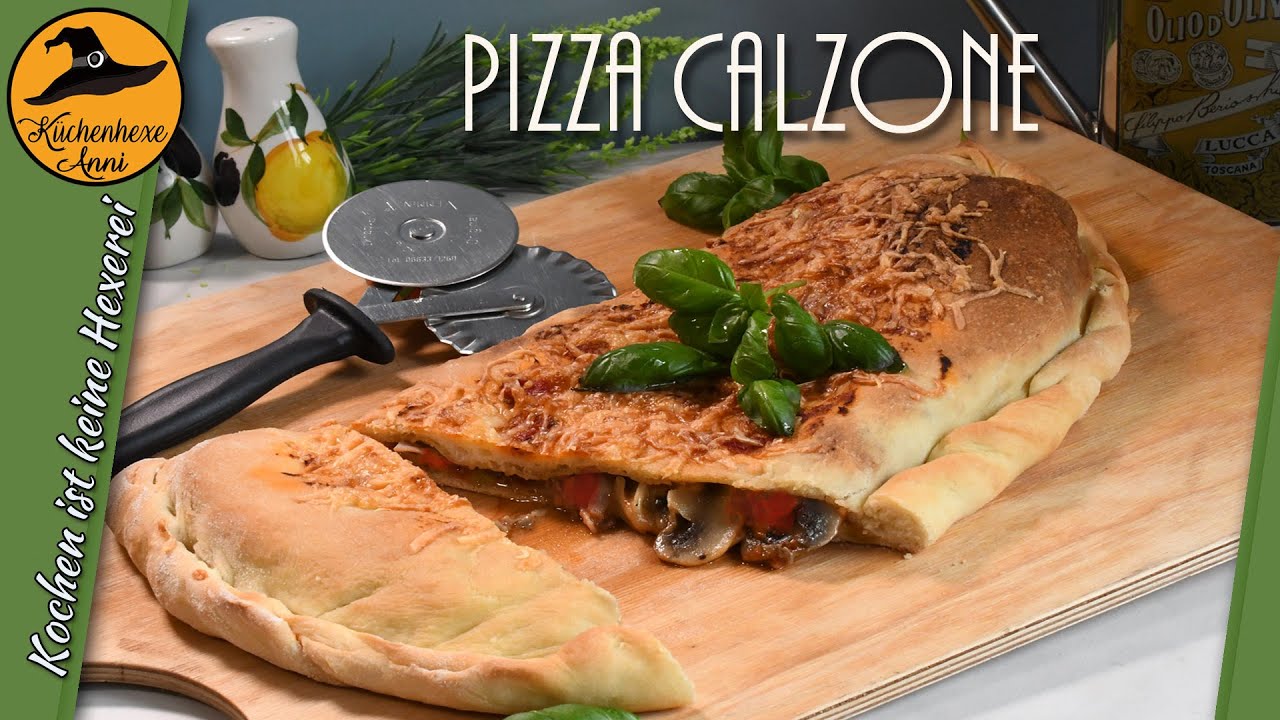 Eine gefüllte Pizza Calzone und schon bist du in Urlaubsstimmung