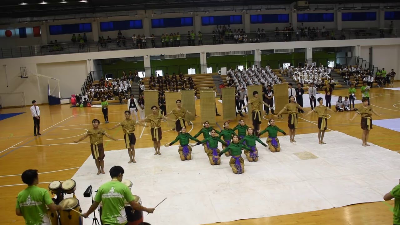 ผู้นำเชียร์ศึกษาศาสตร์ เกษตรฯ รุ่น 15 (ชาวนา)