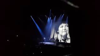 Lara Fabian rend hommage à Maurane sur scene le 17 mai 2018 chords