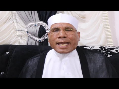 لم يمنعه الحجر المنزلي من القراءة الشيخ الطاروطي يقرأ الحجرات وق من المنزل 