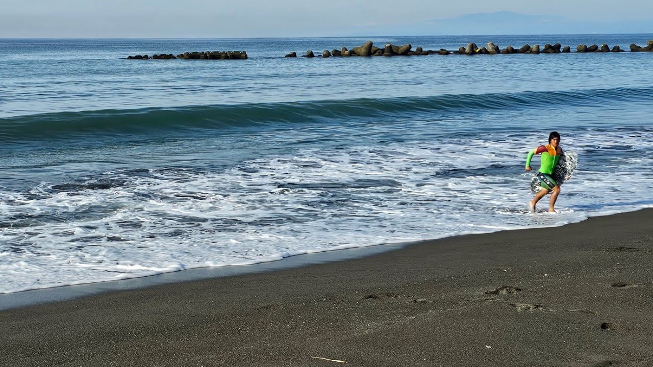 波動画   生活活性研究所 LIVE配信 16.Jun.2026.波情報】湘南ライブカメラ平塚海岸 サーフィン波