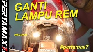 Download lagu CARA Ganti Lampu Rem Honda Vario 110 MMC Karbu Agnes Monica Stoplamp Mudah #stoplamp #lampurem #diy