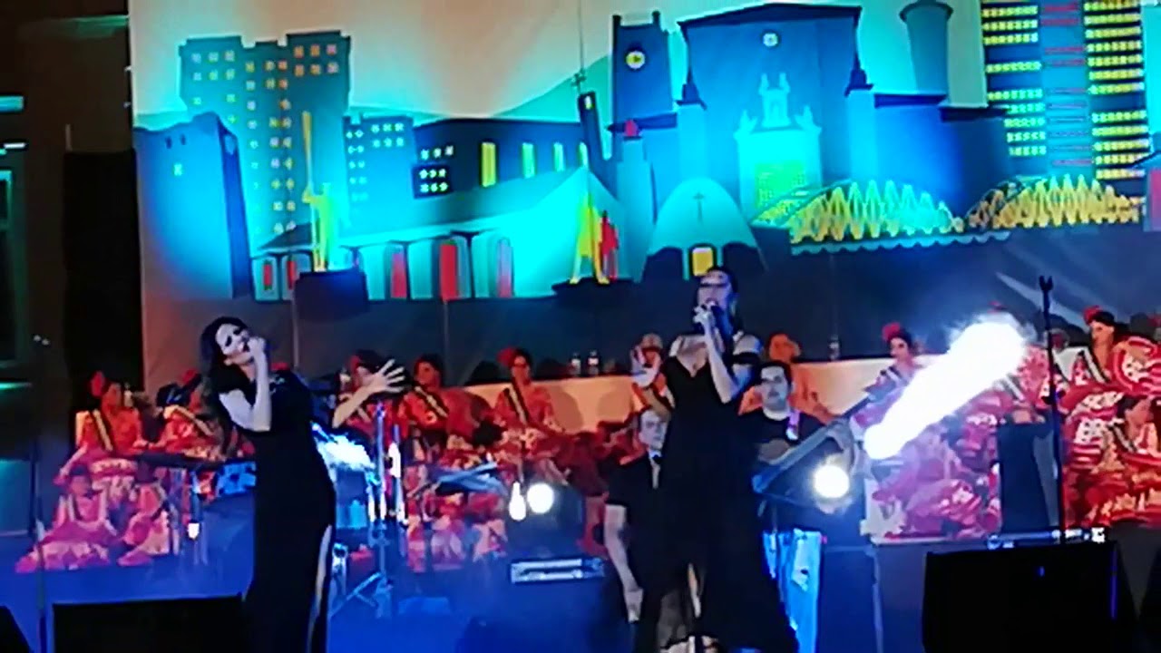 Azúcar Moreno moliendo café San roque YouTube