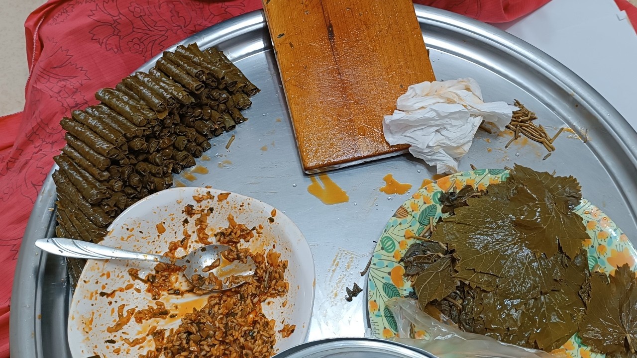 İncecik Yaprak Sarma Nasıl Sarılır?