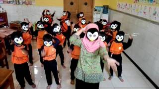 Senam Pinguin SD Ummul Quro' Semarang