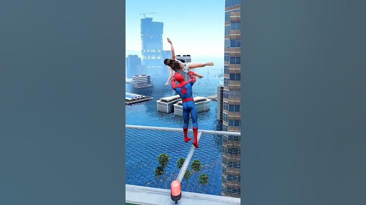 GTA 5 OMG Crazy Spiderman Throw Girl Into Water City - Ragdoll Moment