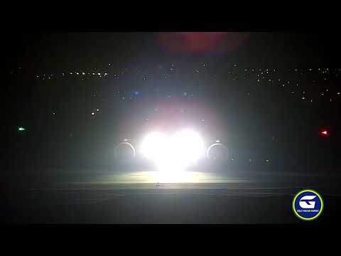 Controladores de voo fazem homenagem a piloto que encerrou carreira na Azul em Viracopos