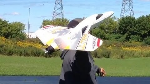 Two ( 2 ) of the FASTEST Multiplex Funjet Planes flying together! - Onboard Cam