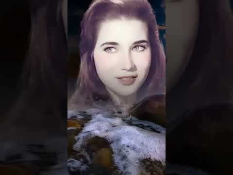 ياللى عينيك اغلاك وضحكتك احلاك