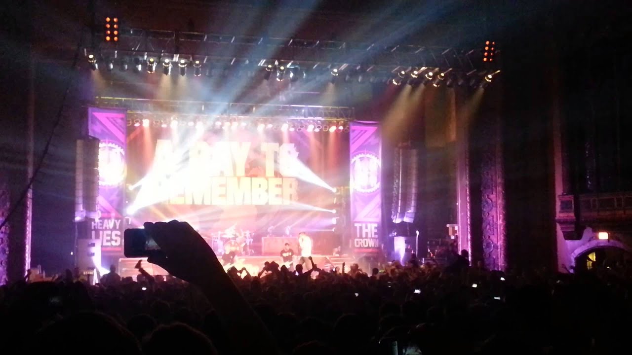 Right Back At It Again - A Day To Remember - LIVE Chicago 2013 - YouTube
