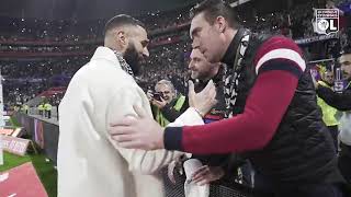 Karim Benzema demonstrated the "Golden Ball" during the break of the match "Lyon" with "Nice" (1:1).