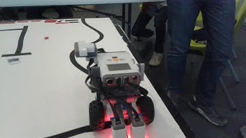 TUMO - LEGO MINDSTORMS NXT - Line follower with two light sensors