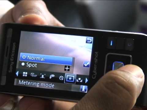 Sony Ericsson C905 Cyber-shot phone