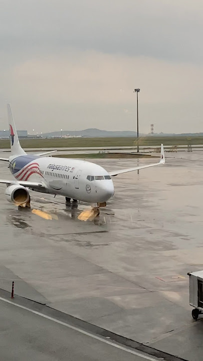 Welcome aboard #klia #malaysiaairlines #holiday #waiting #lobbyedit