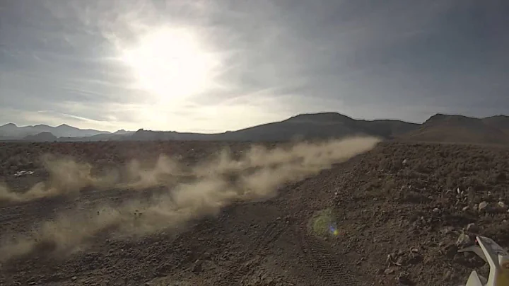 KX250F beats KX500 in a drag race