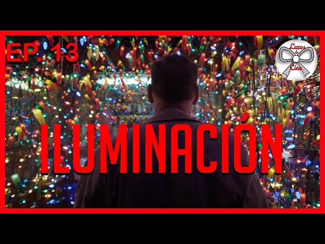 Técnico De Luz, Operador Ilustración De Color Plano. Hombre Con Proyector,  Personaje De Dibujos Animados De Proyector. Fotógrafo Profesional, Miembro  Del Equipo De Filmación. Set De Filmación De Películas. Equipo De  Iluminación