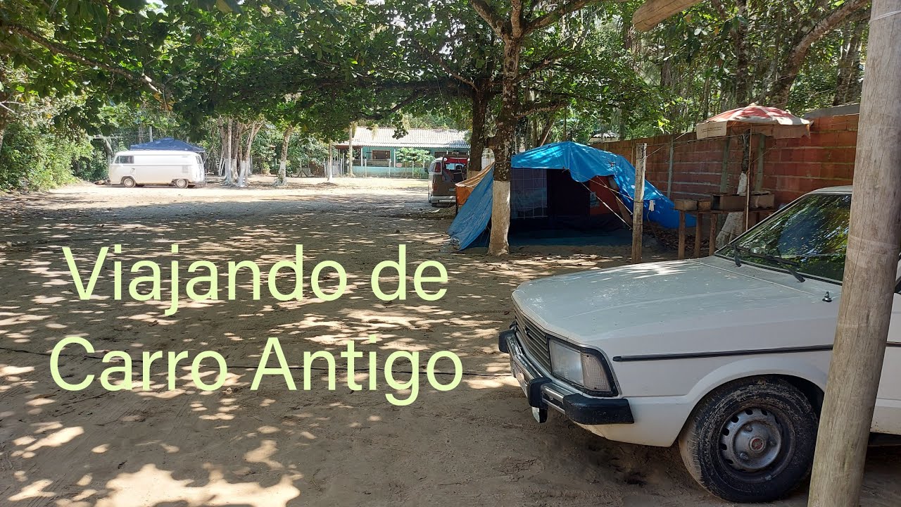 Viagem de carro antigo