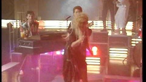 Thumbnail of Shakatak DOWN ON THE STREET on TOTP (1984)