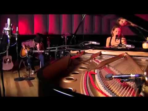 ექსკლუზიური ინტერვიუ ბეტ ჰარტთან - ვის გამო შეეშვა მუსიკოსი ნარკოტიკებს?!