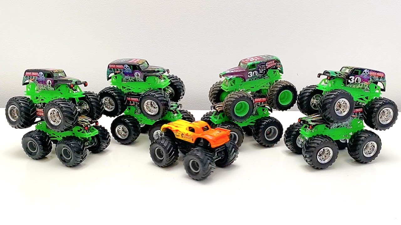 MONSTER JAM SMASH 'N CRASH SKATEAZOID VETTE KING GRAVE DIGGER