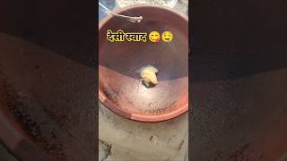 मिट्टी की कढ़ाई चूल्हे पर बने  नरम नरम नारियल लड्डू 😍|Clay pot Coconut Ladoo |Village Sweet #desi