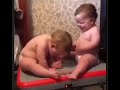 فقط تکون خوردن سینه هاشون