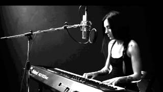 Video thumbnail of "Dover - Serenade (cover by Paula Domínguez)"