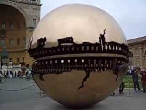 Золотой земной шар в Италии, Ватикан
