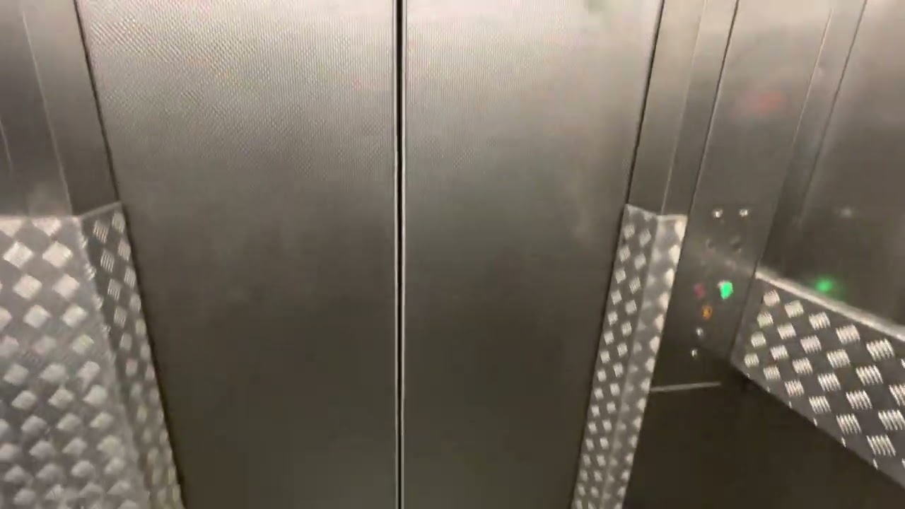 Excelsior Lifts @ The Mell Square Shopping Centre In Solihull Town Centre