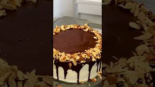 Customize birthday cake ☺️ #baking #cake