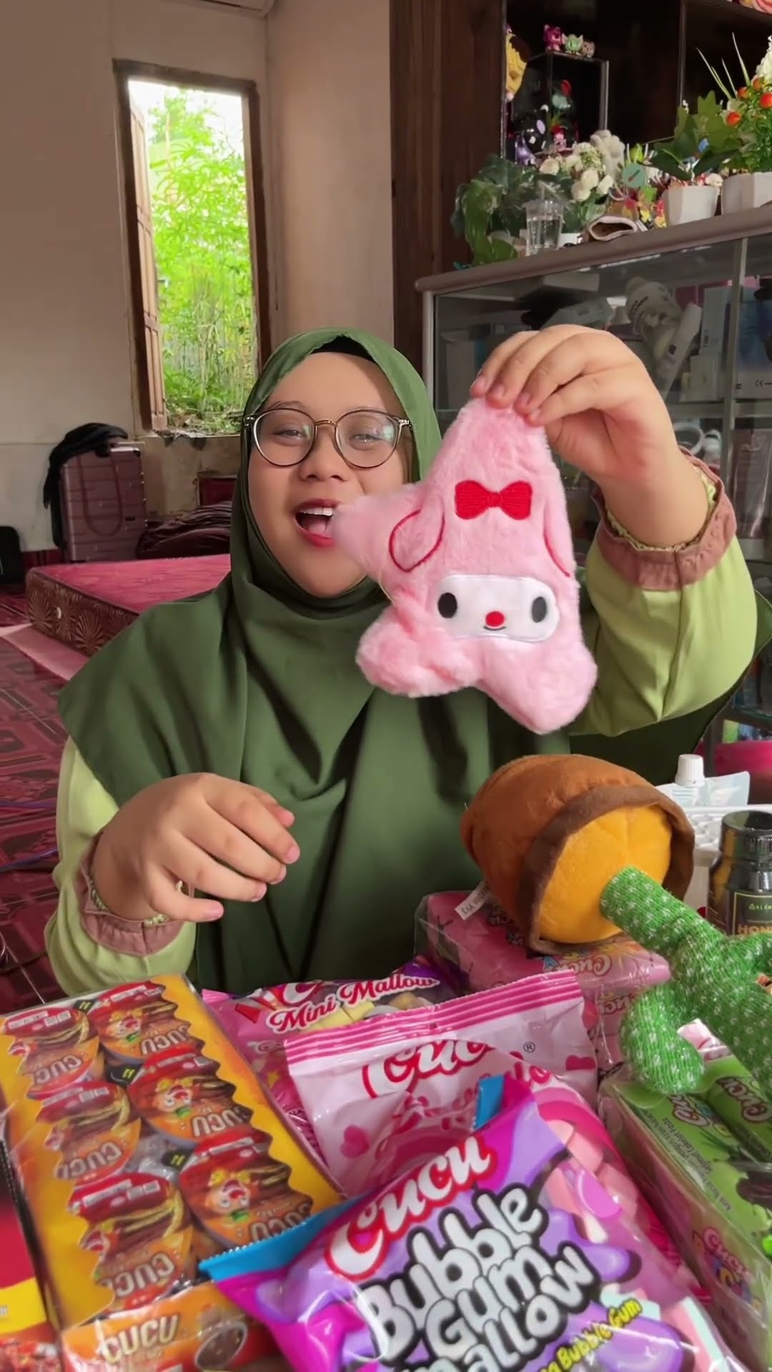 GEMOY BANGET KAKTUS NYA