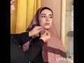 Красивая девушка в хиджабе. Как завязать платок?