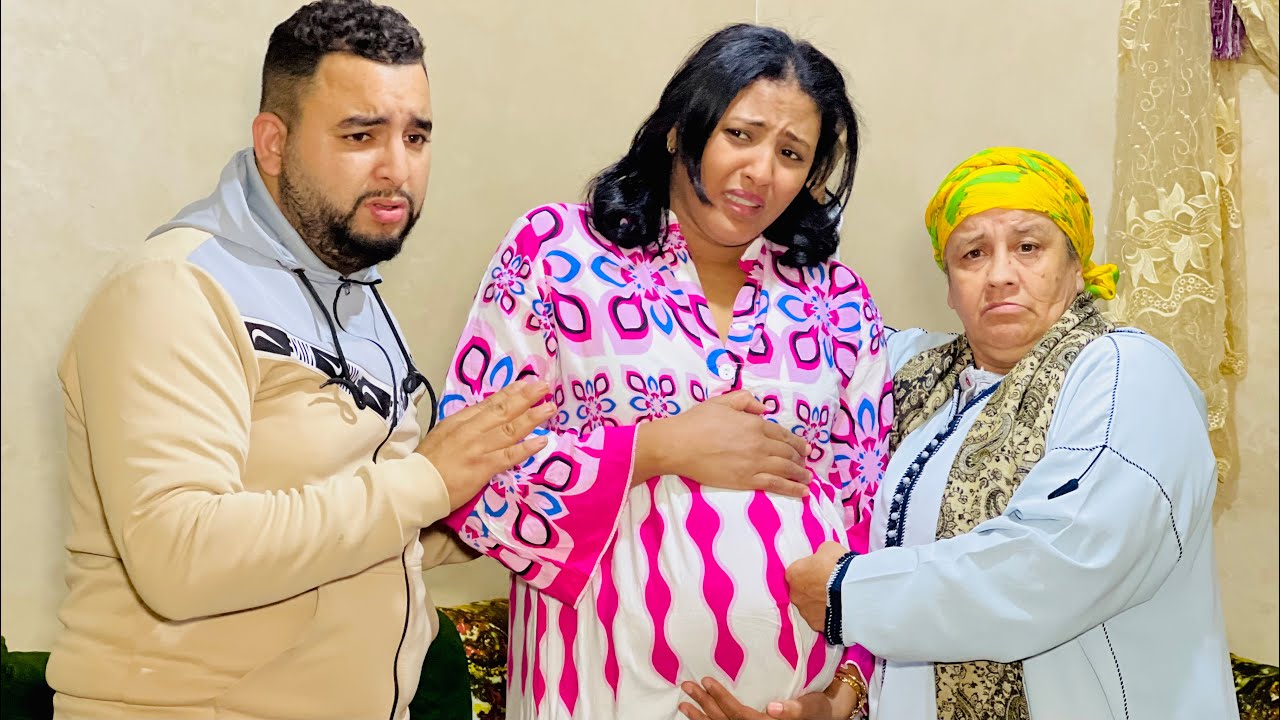 فيلم قصير : قتلات لمرات ولدها لبيبي😱 ومضناتش بلي ولدها غدي….😭💔 ( نهاية مئليمة )