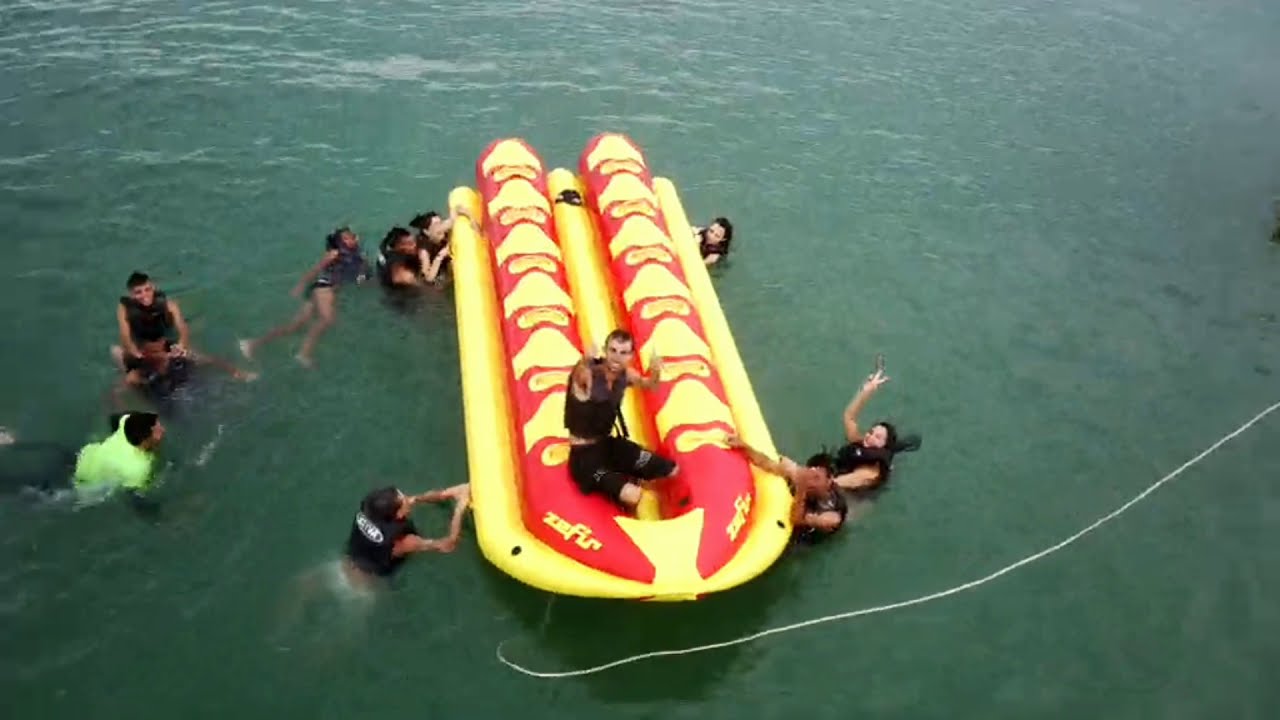 Banana Boat em ilha comprida final de ano YouTube