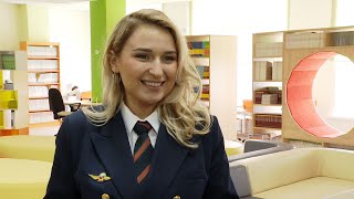 Единственная в России девушка-пилот самолета Boeing 777 рассказала школьникам о своей профессии