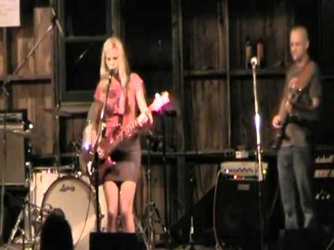 The LOOK band at Red Barn Festival Something toTalkabout - YouTube