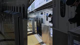230408_020_S 新横浜駅に到着する東海道新幹線N700系 F16編成(N700A)