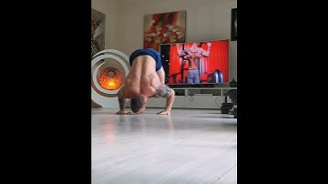 handstand clap push ups world record