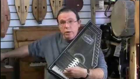 Autoharp beginner instruction with Arthur McGregor from the Ottawa Folklore Centre