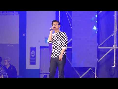 【看表演】卓義峰演唱「海闊天空」